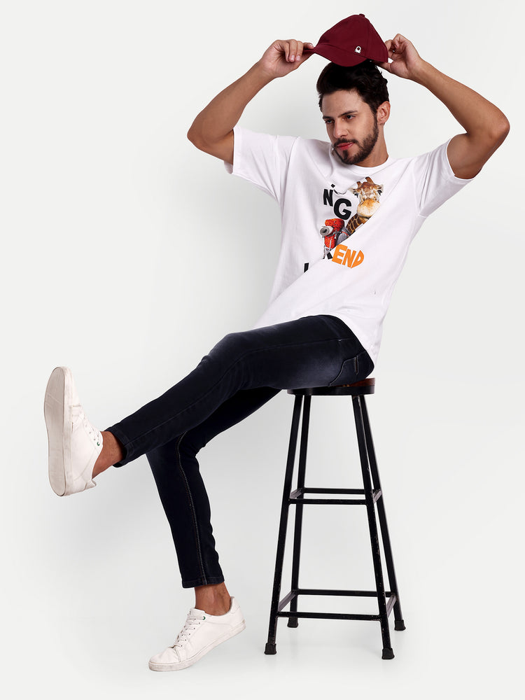 Long weekend giraffe white oversized graphic Tshirt