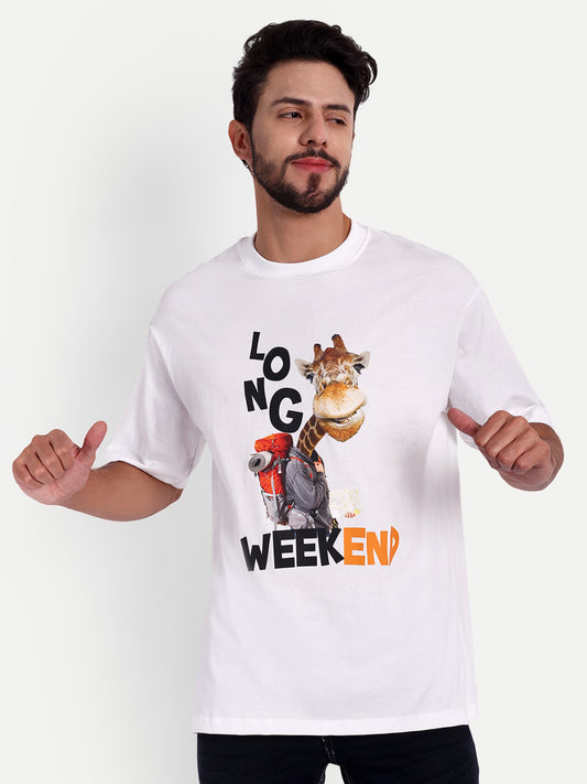 Long weekend giraffe white oversized graphic Tshirt