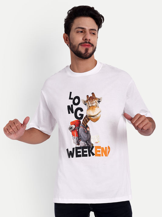 Long weekend giraffe white oversized graphic Tshirt