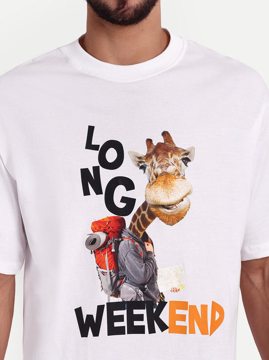 Long weekend giraffe white oversized graphic Tshirt