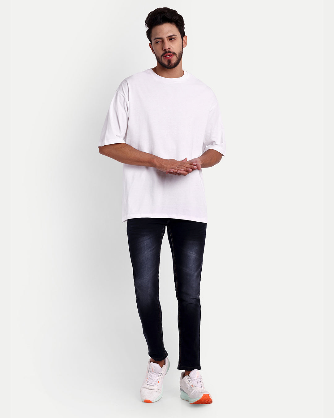 BASIC WHITE OVERSIZED T-SHIRT