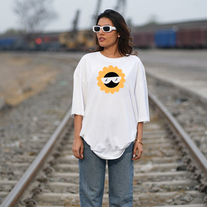 IT'S ALWAYS SUNNY WHITE OVERSIZED T-SHIRT