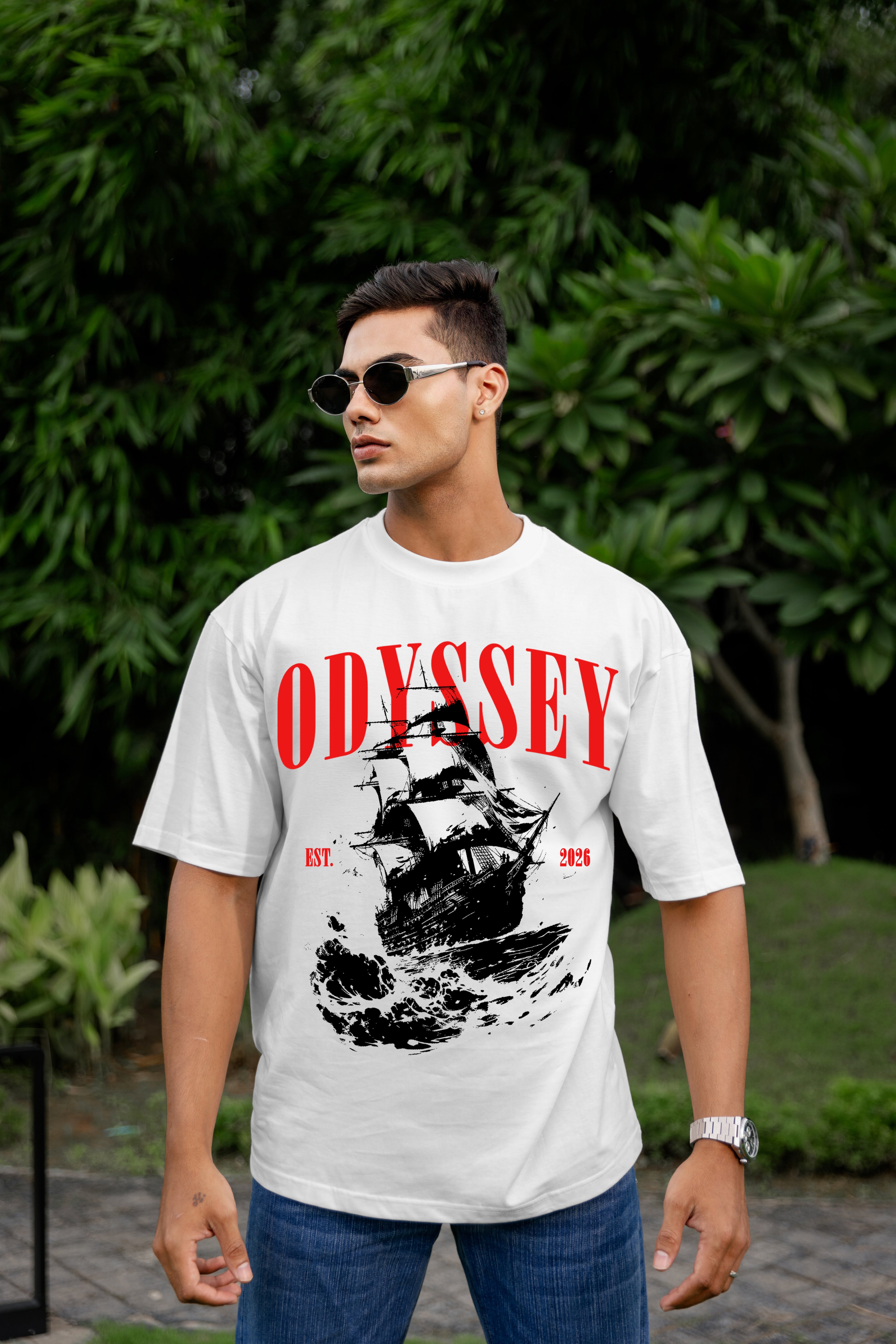 ODYSSEY White Oversized T- shirt – Bloopers