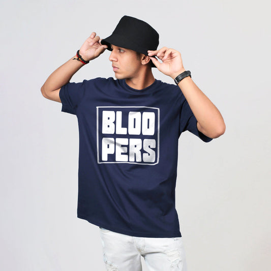 BLOOPERS TYPOGRAPHY  DROPSHOULDER OVERSIZED T-SHIRT