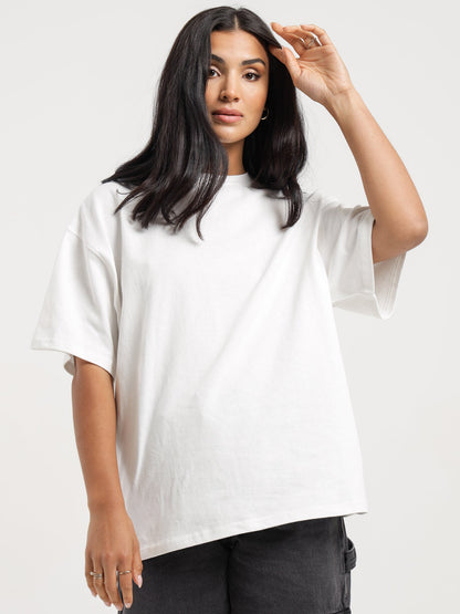 BASIC WHITE OVERSIZED  WOMEN T-SHIRT