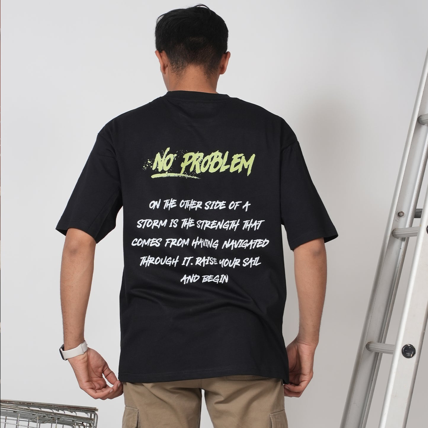 NO PROBLEM BLACK OVERSIZED T-SHIRT
