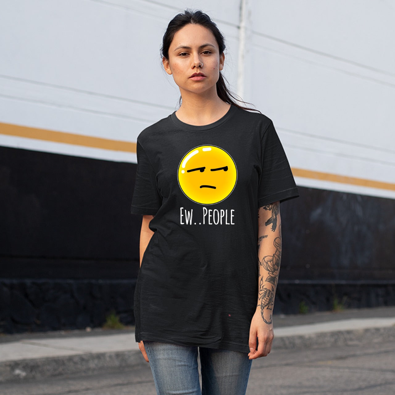 EW. PEOPLE EMOJI BLACK OVERSIZED WOMEN T-SHIRT