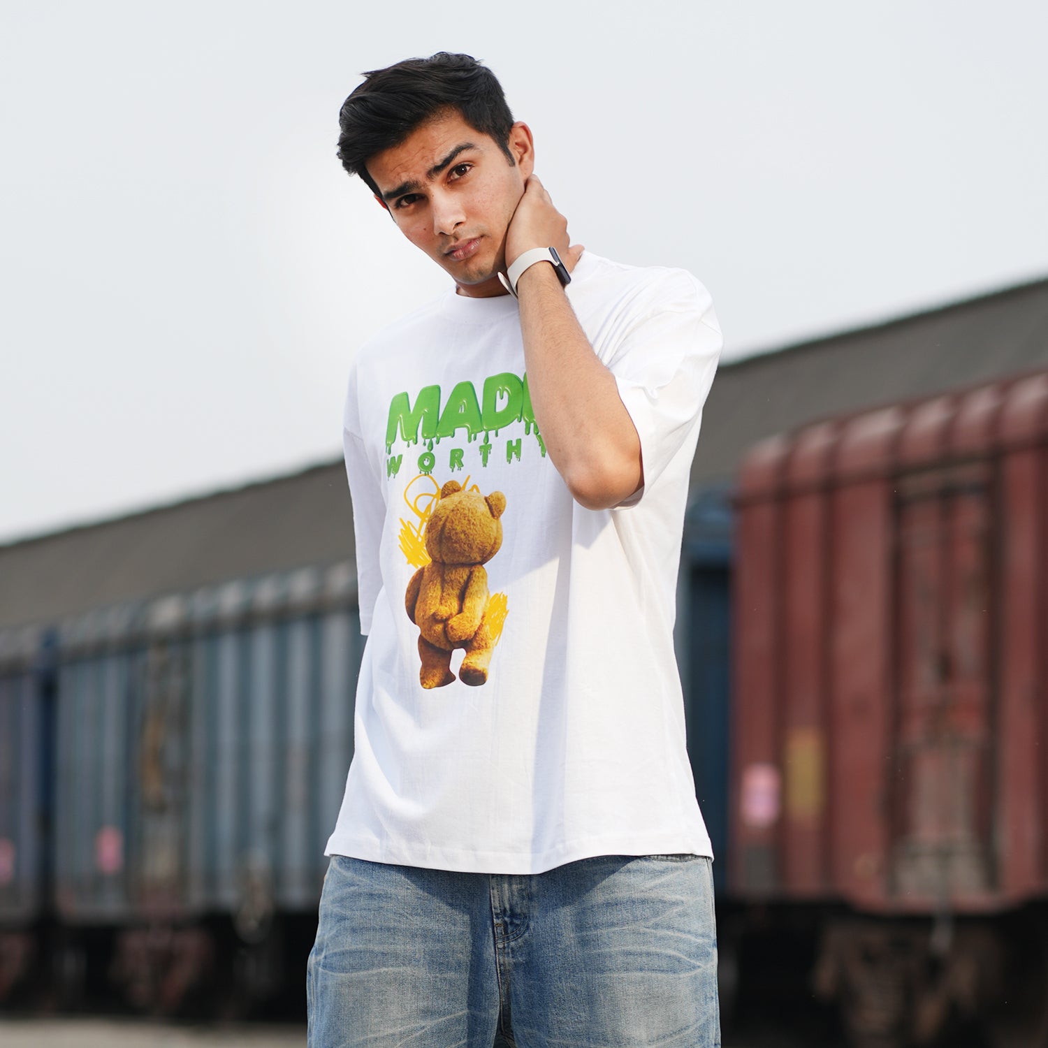 MADE WORTHY WHITE OVERSIZED MEN T-SHIRT